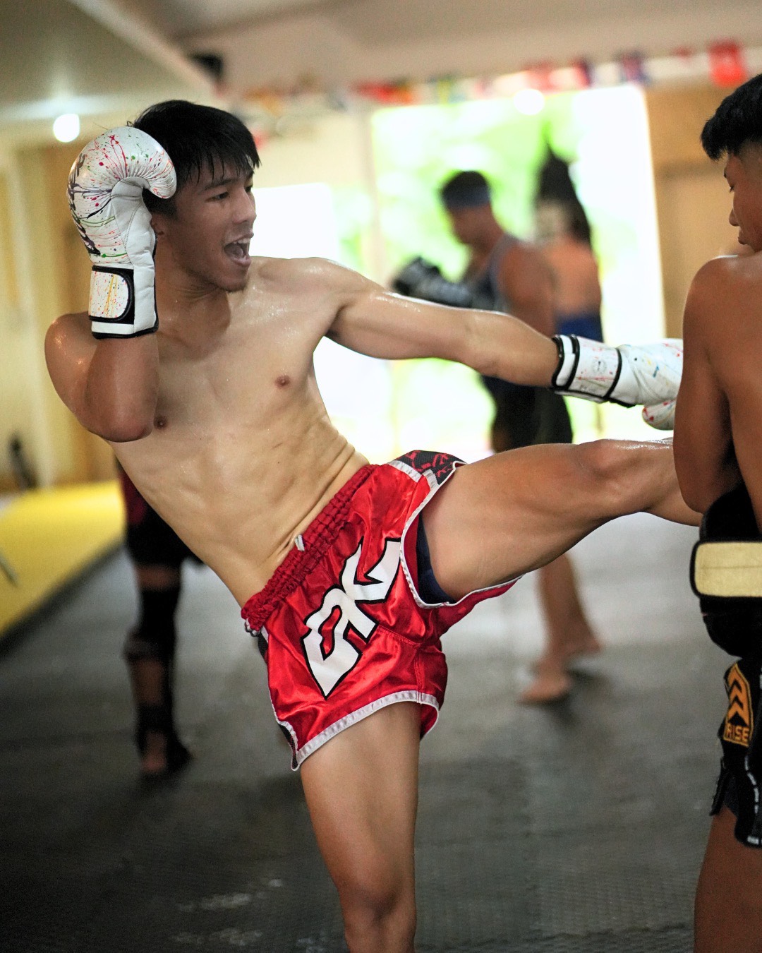 Muay Thai kick training